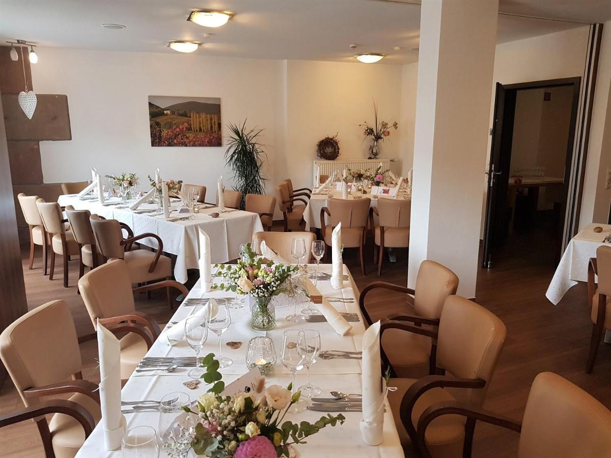 Hotel-Restaurant Pfaelzer Hof Edenkoben Exteriér fotografie