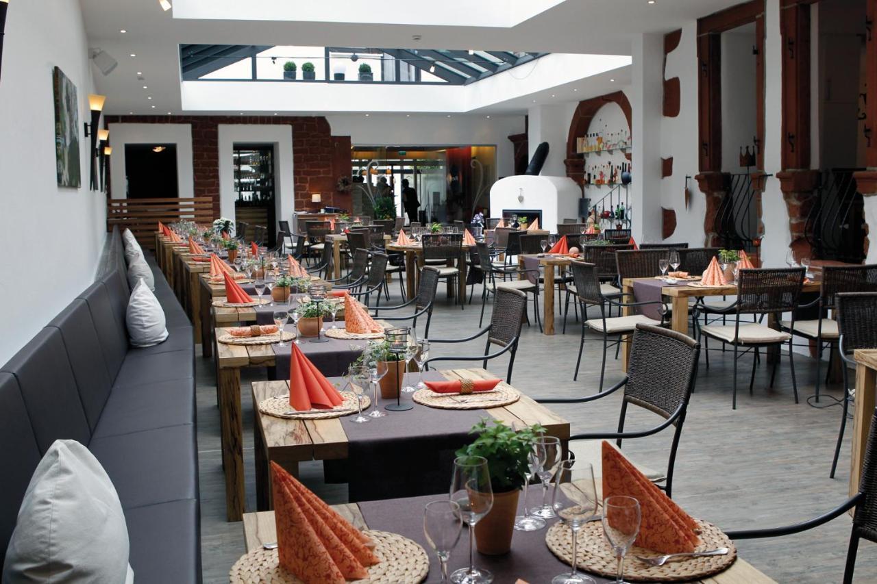 Hotel-Restaurant Pfaelzer Hof Edenkoben Exteriér fotografie