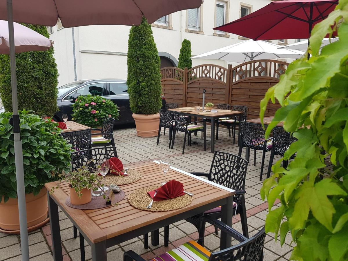 Hotel-Restaurant Pfaelzer Hof Edenkoben Exteriér fotografie