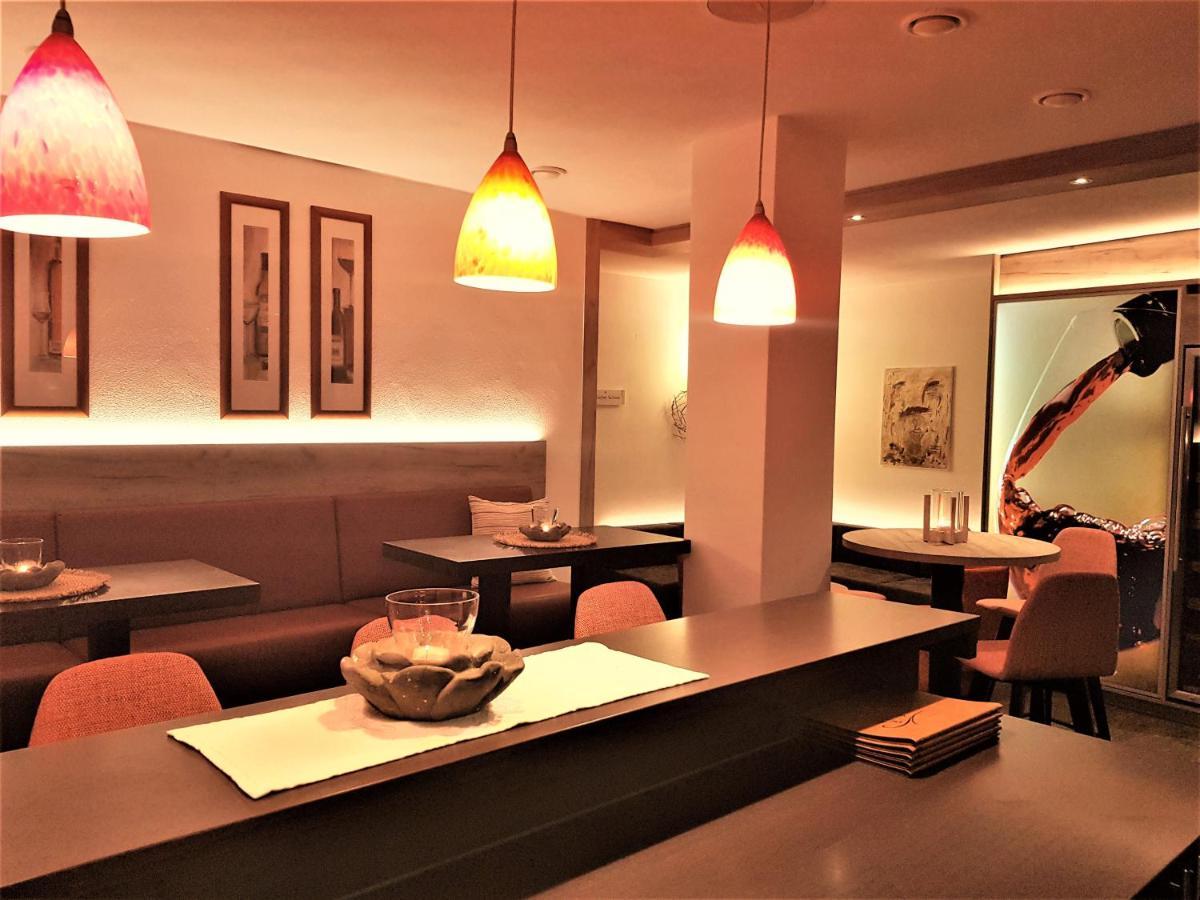 Hotel-Restaurant Pfaelzer Hof Edenkoben Exteriér fotografie