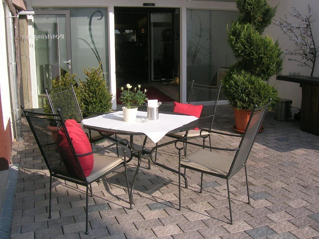Hotel-Restaurant Pfaelzer Hof Edenkoben Exteriér fotografie